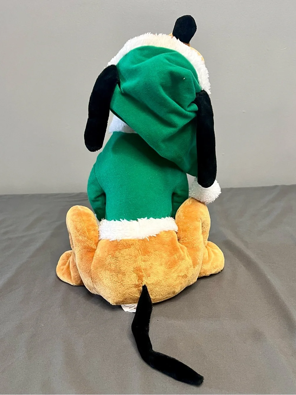 Disney Dan Dee Christmas Pluto Plush 16” Green Cupcake Sweater Holiday Toy
